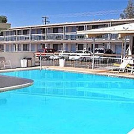 Winnemucca Holiday Motel Bagian luar foto