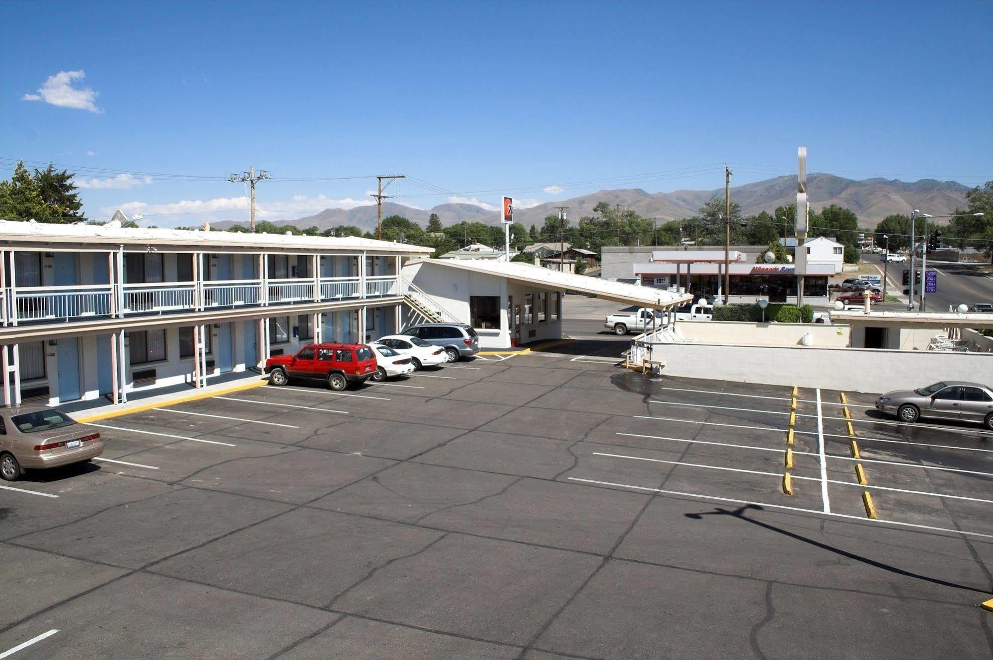 Winnemucca Holiday Motel Bagian luar foto